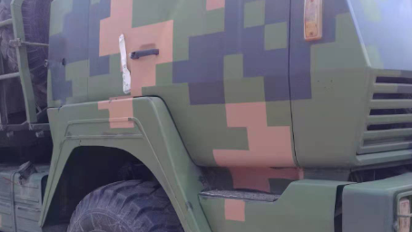 丰满本服务专注外墙迷彩涂装